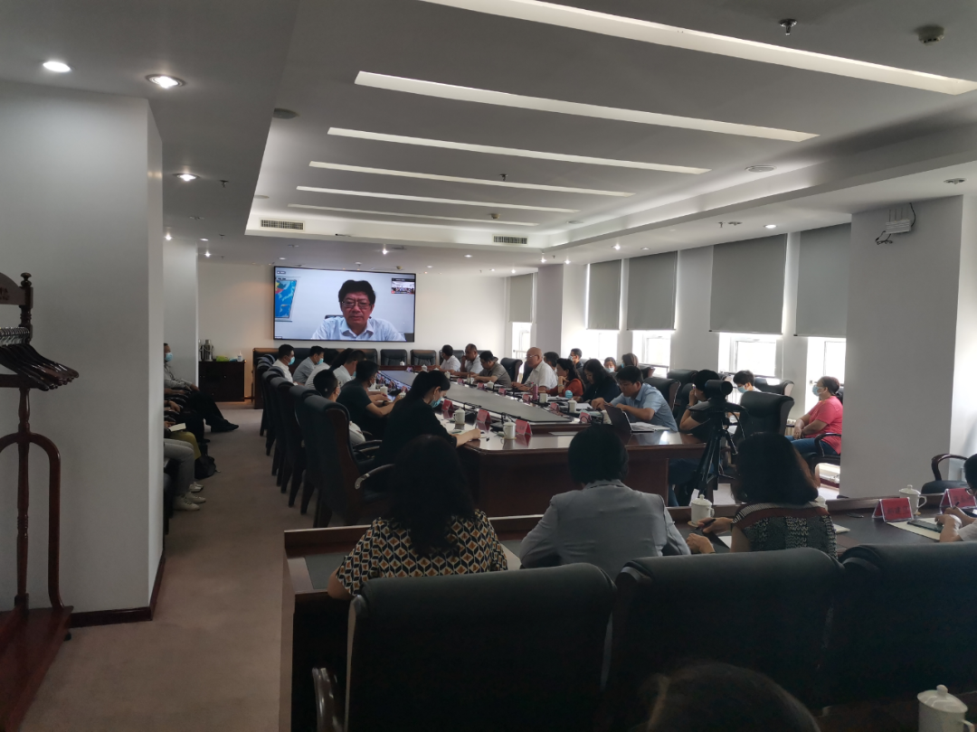 绿色发展战略研讨会在呼伦贝尔市召开