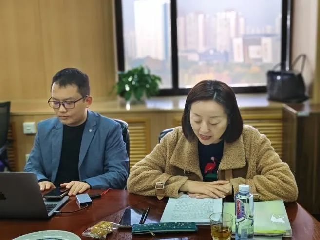 杨卓.jpg